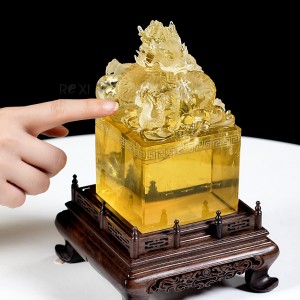 Ấn Rồng thạch anh vàng tự nhiên 1,8kg